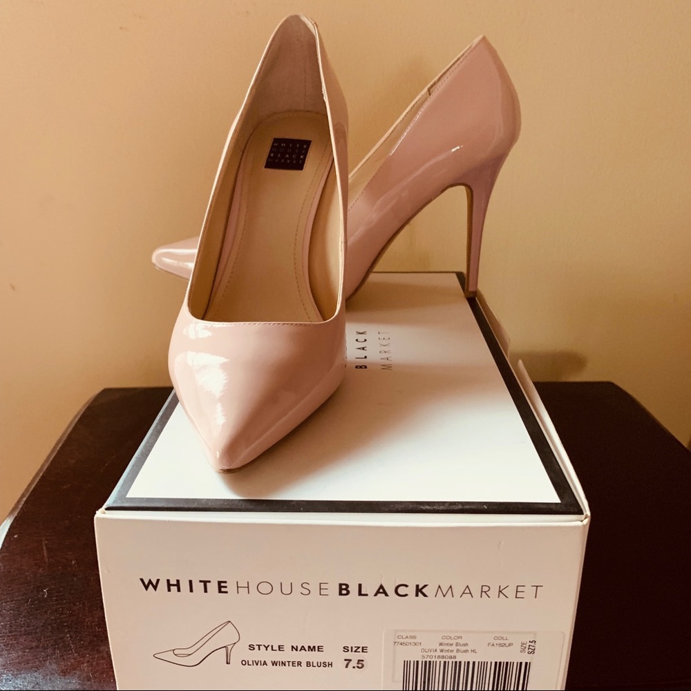 Whitehouse Black Market Olivia Pump